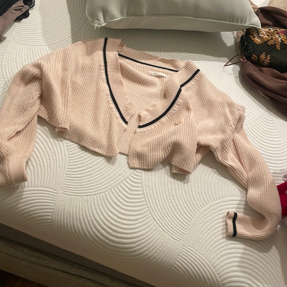 Crop sweater
